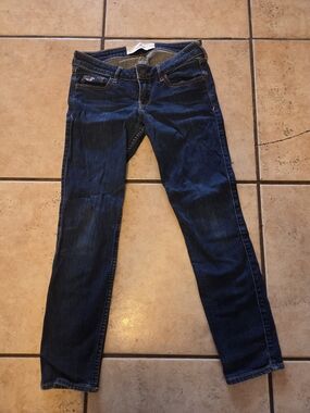 Hollister Women's Skinny Jeans - Dark Blue Denim Size 25